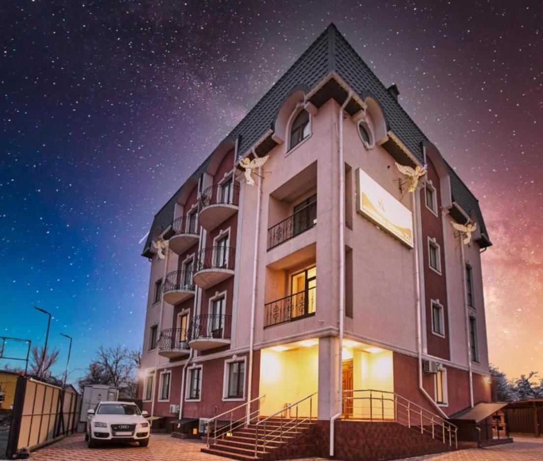 Готель Ангел На Великій Кільцевій Sofiivska Borshchahivka Buitenkant foto