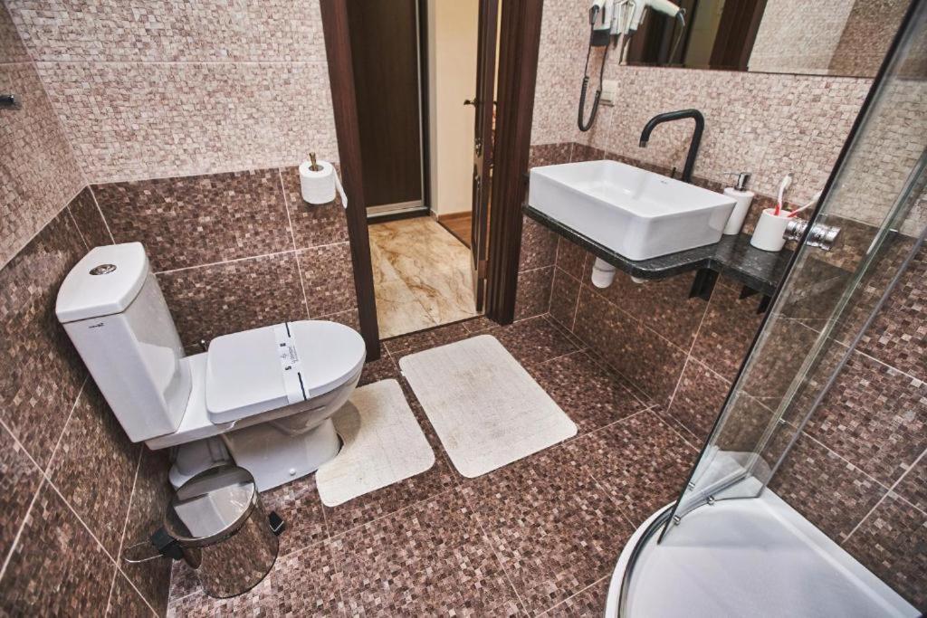 Готель Ангел На Великій Кільцевій Sofiivska Borshchahivka Buitenkant foto